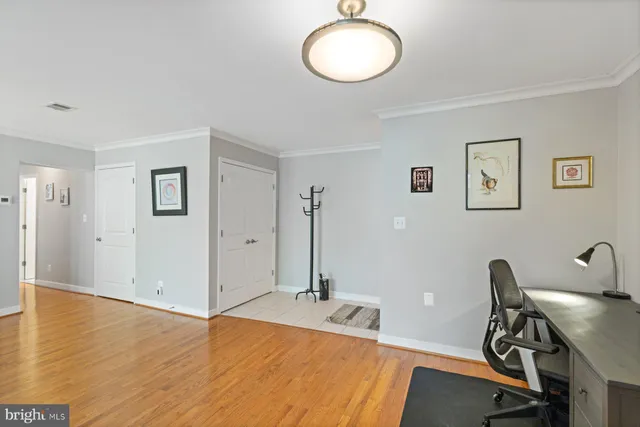 $299,000 | 304 Hilltop Lane, Annapolis, MD 21403