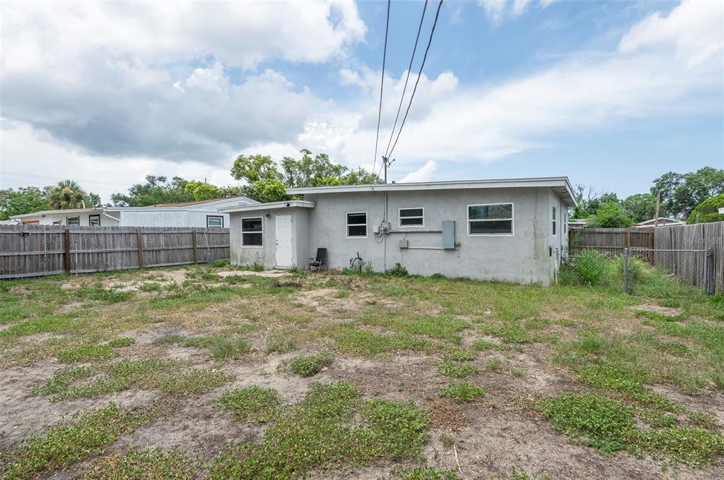 5255 45th Avenue North St. Petersburg, FL 33709 - Photo 19 of 24