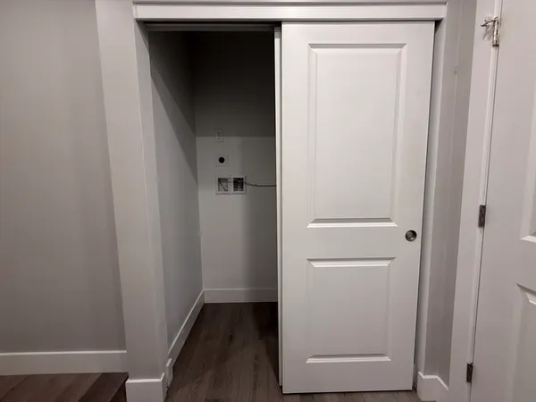 a view of walk in closet