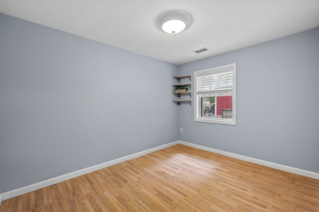 10 Bainridge Road Worcester, MA 01602 - Photo 16 of 25 Gallery Image 16