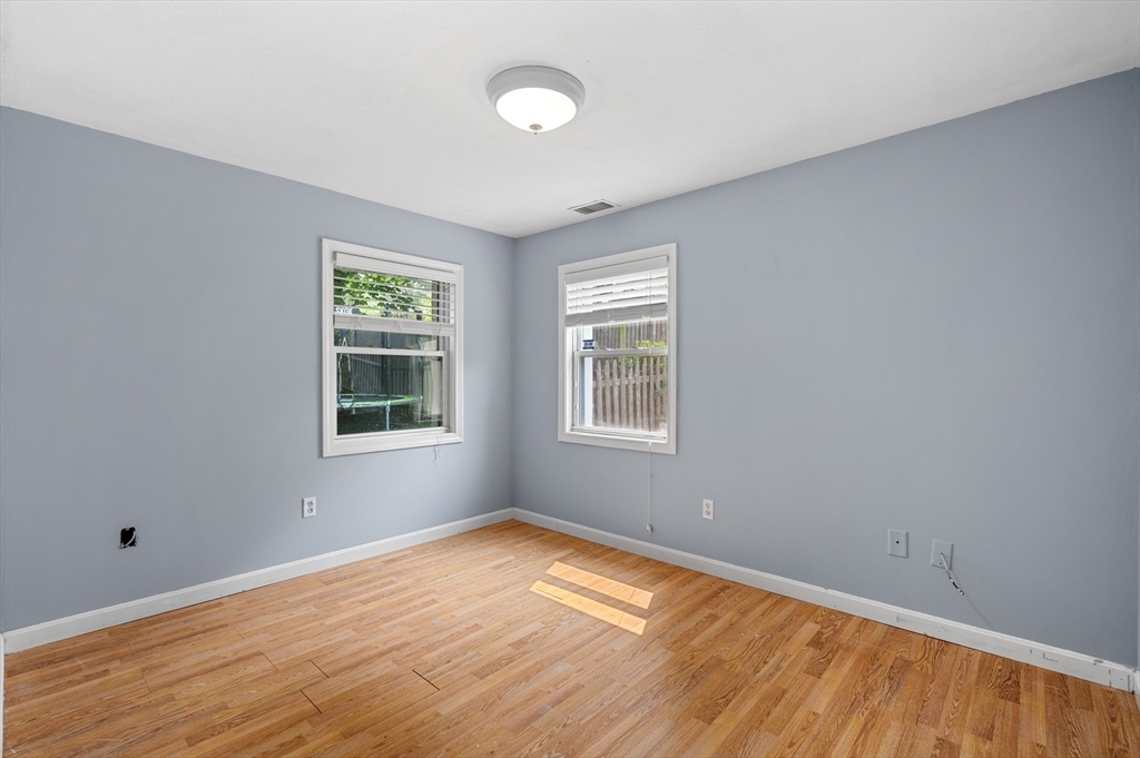 10 Bainridge Road Worcester, MA 01602 - Photo 19 of 25 Gallery Image 19