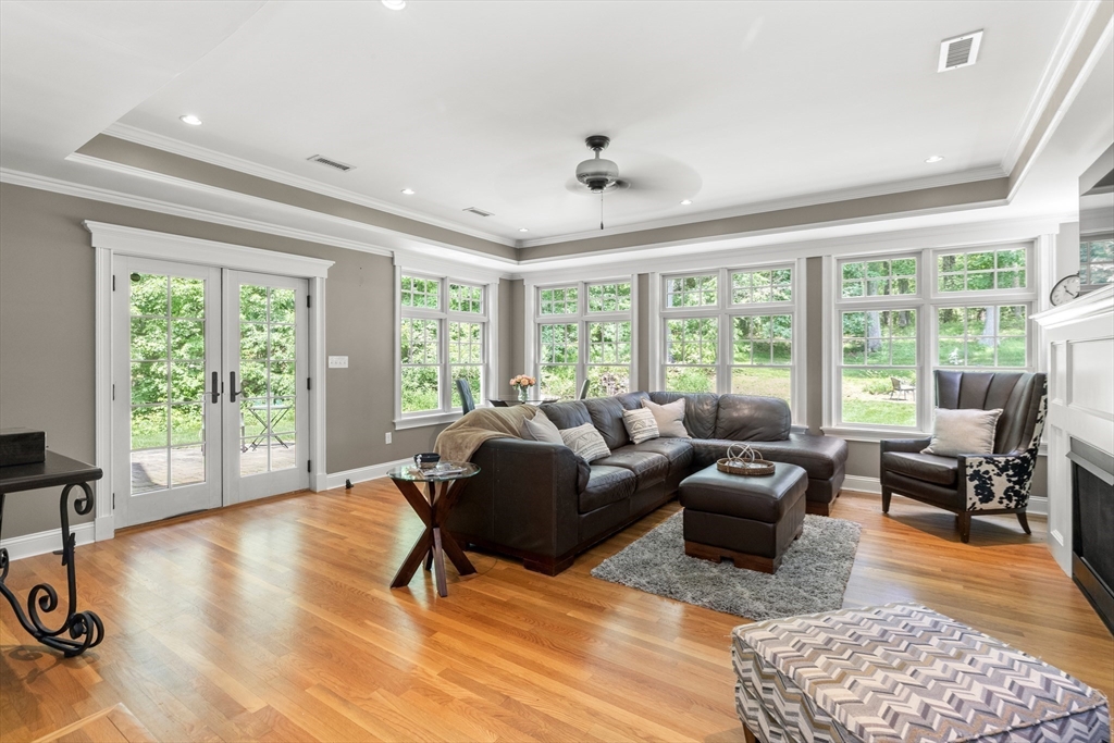 22 Timber Lane Topsfield, MA 01983 - Photo 12 of 42