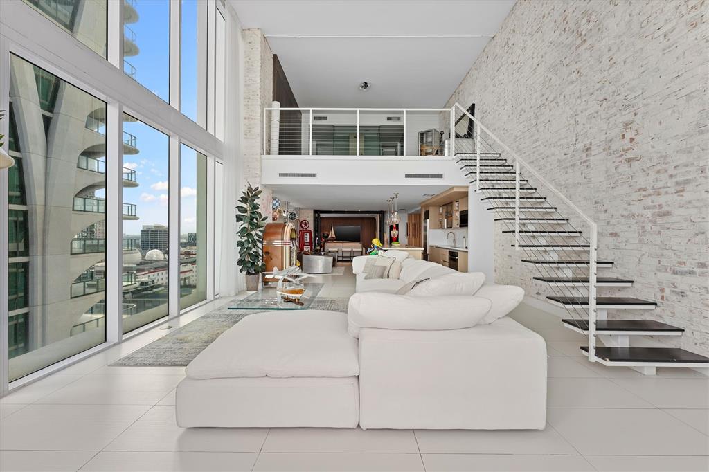 1040 Biscayne Boulevard, Unit 2101 Miami, FL 33132 - Photo 11 of 25 a view of living room with furniture