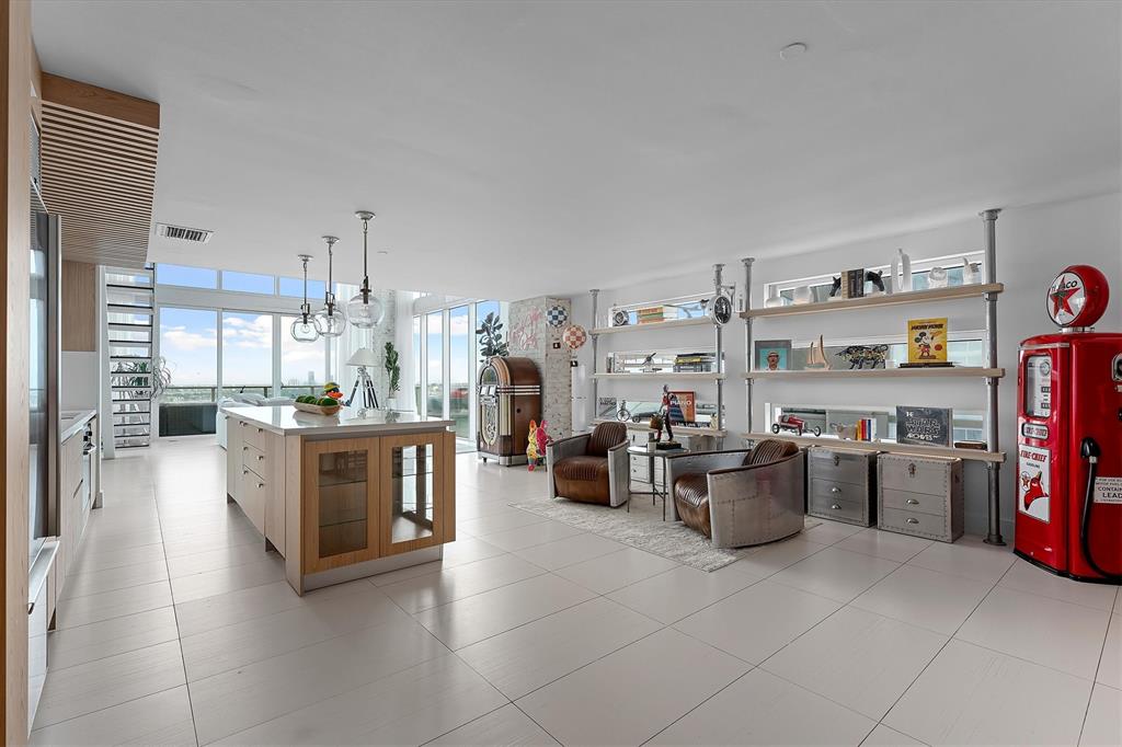 1040 Biscayne Boulevard, Unit 2101 Miami, FL 33132 - Photo 4 of 25 a kitchen with stainless steel appliances lots of counter top space
