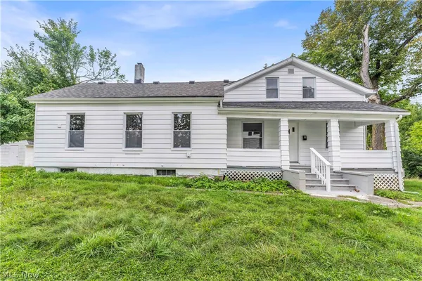 $1,195 | 80 Olde Egbert Road, Unit 1, Bedford, OH 44146