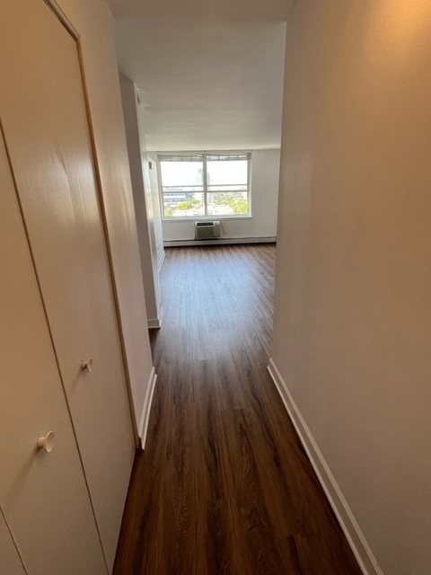 3033 North Sheridan Road, Unit 1108 Chicago, IL 60657 - Photo 2 of 8