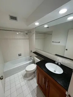 $200,000 | 3033 North Sheridan Road, Unit 1108, Chicago, IL 60657