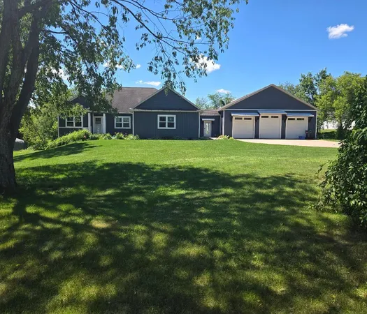 $750,000 | 884 Stoney Hl Drive, Wayland, MI 49348