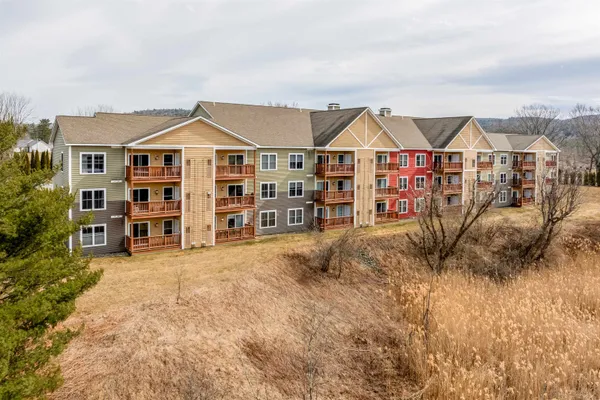 $329,000 | 287 Mascoma Street, Unit 108, Lebanon, NH 03766