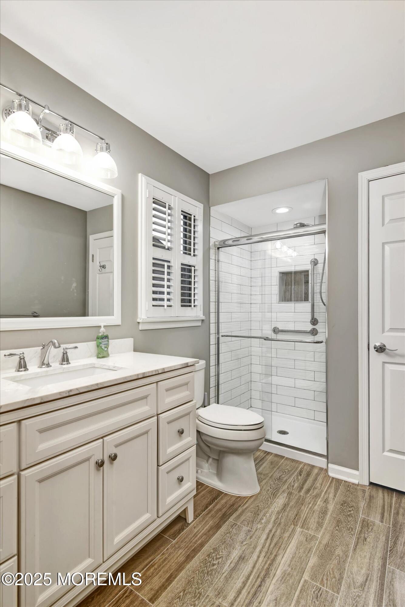 1405 Burr Oak Road Toms River, NJ 08755 - Photo 20 of 43 28-Primary Bathroom