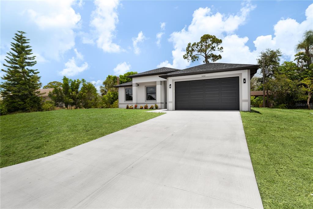 923 Cumberland Road Venice, FL 34293 - Photo 3 of 18
