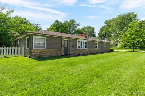 $349,900 | 1503 Wexford Avenue, Webster Groves, MO 63119