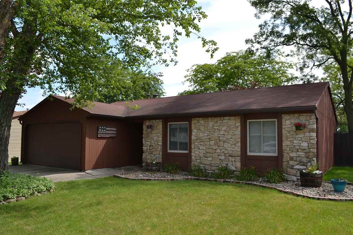 9405 Mariners Ridge Drive Fort Wayne, IN 46819 - Photo 1 of 18