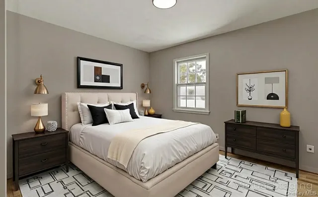 $1,100,000 | 67 Church Lane, East Hampton, NY 11937