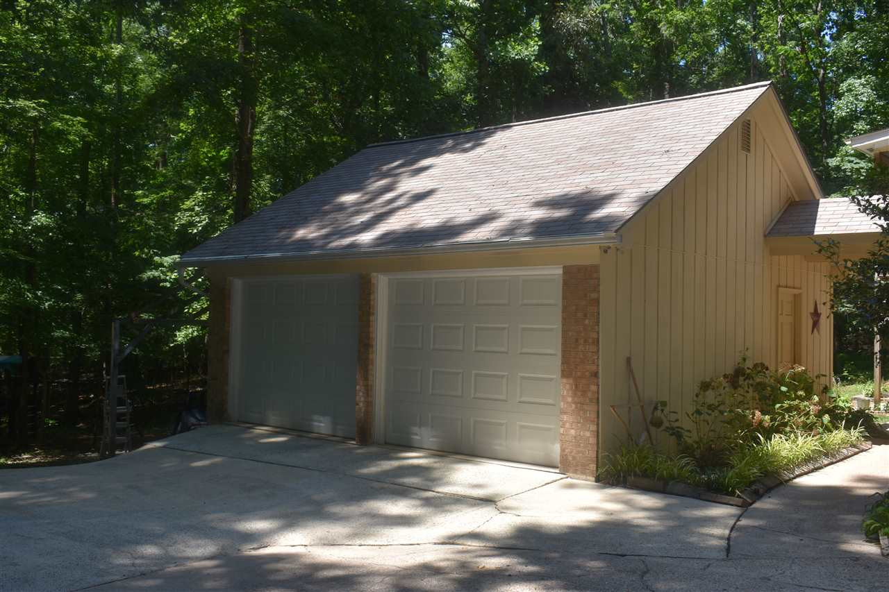 9621 Rock Creek Road Raleigh, NC 27613 - Photo 11 of 15 Garage