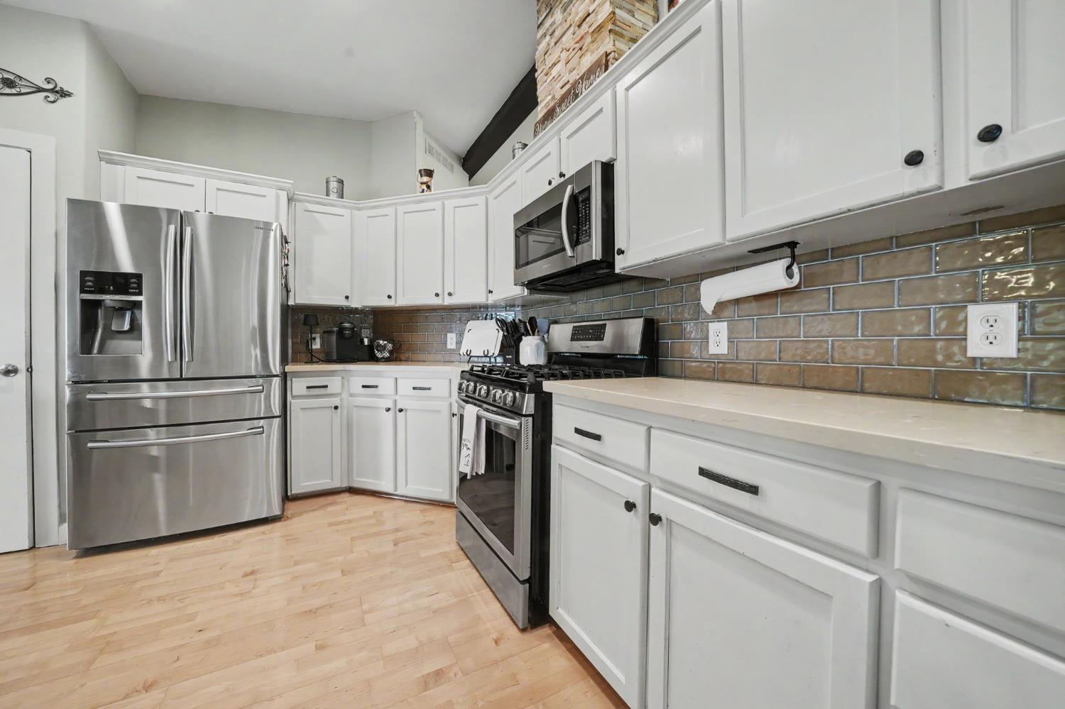989 Carbondale Road Ione, CA 95640 - Photo 17 of 63