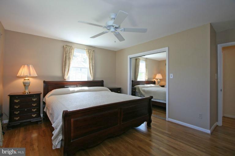 24220 Welsh Road Gaithersburg, MD 20882 - Photo 9 of 16 Bedroom (Master)