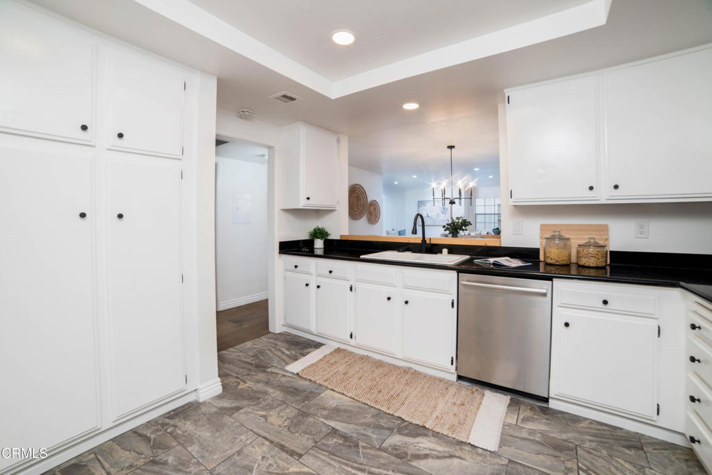 130 Monterey Road, Unit 205 South Pasadena, CA 91030 - Photo 19 of 41 Pasadena_21