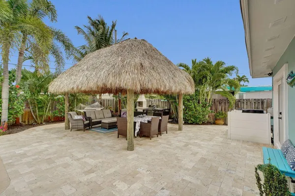 $620,000 | 275 Southwest 14th Street, Pompano Beach, FL 33060