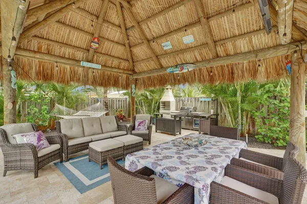 $620,000 | 275 Southwest 14th Street, Pompano Beach, FL 33060