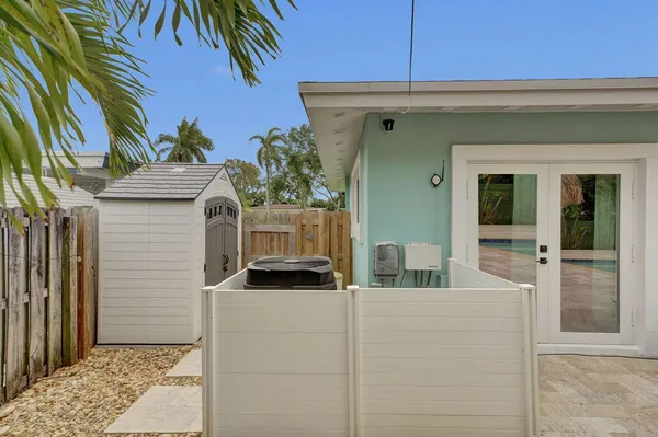 $620,000 | 275 Southwest 14th Street, Pompano Beach, FL 33060