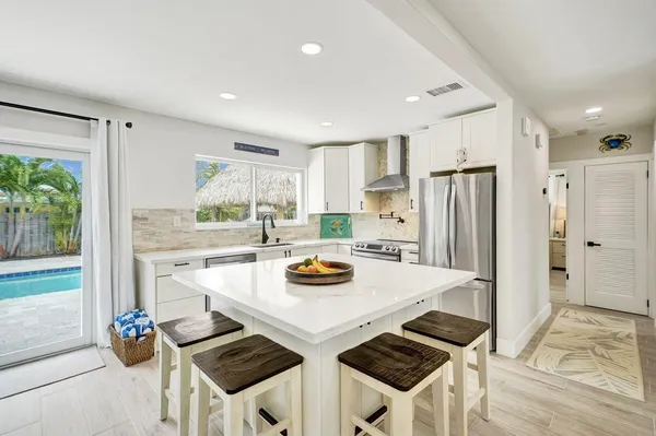 $620,000 | 275 Southwest 14th Street, Pompano Beach, FL 33060