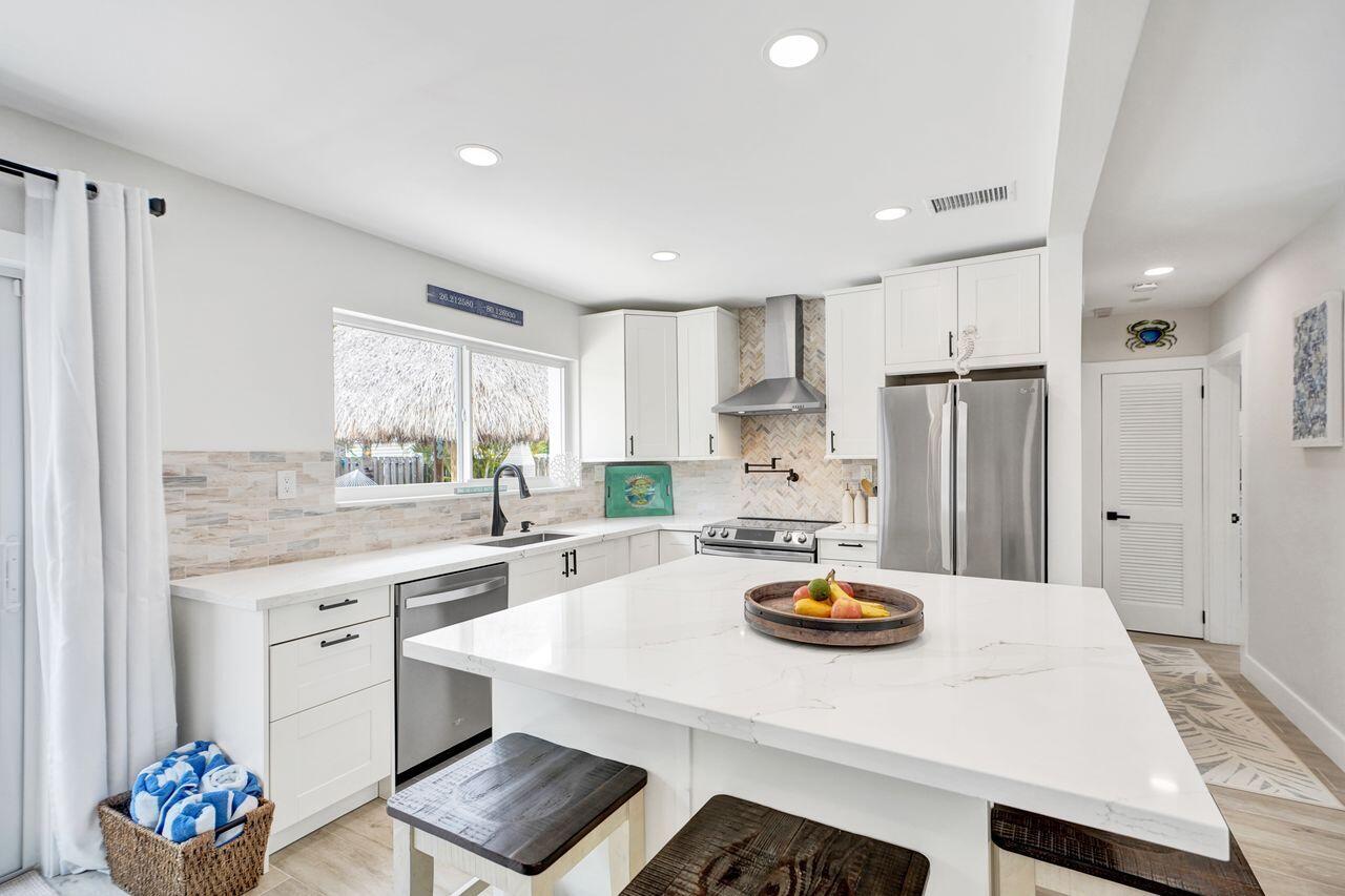 275 Southwest 14th Street Pompano Beach, FL 33060 - Photo 9 of 36 DSC01551