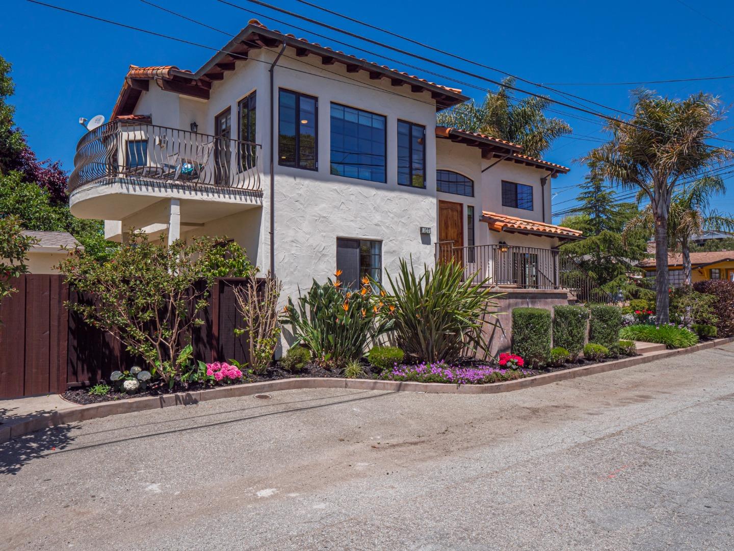 107 Beachgate Way Aptos, CA 95003 - Photo 5 of 95