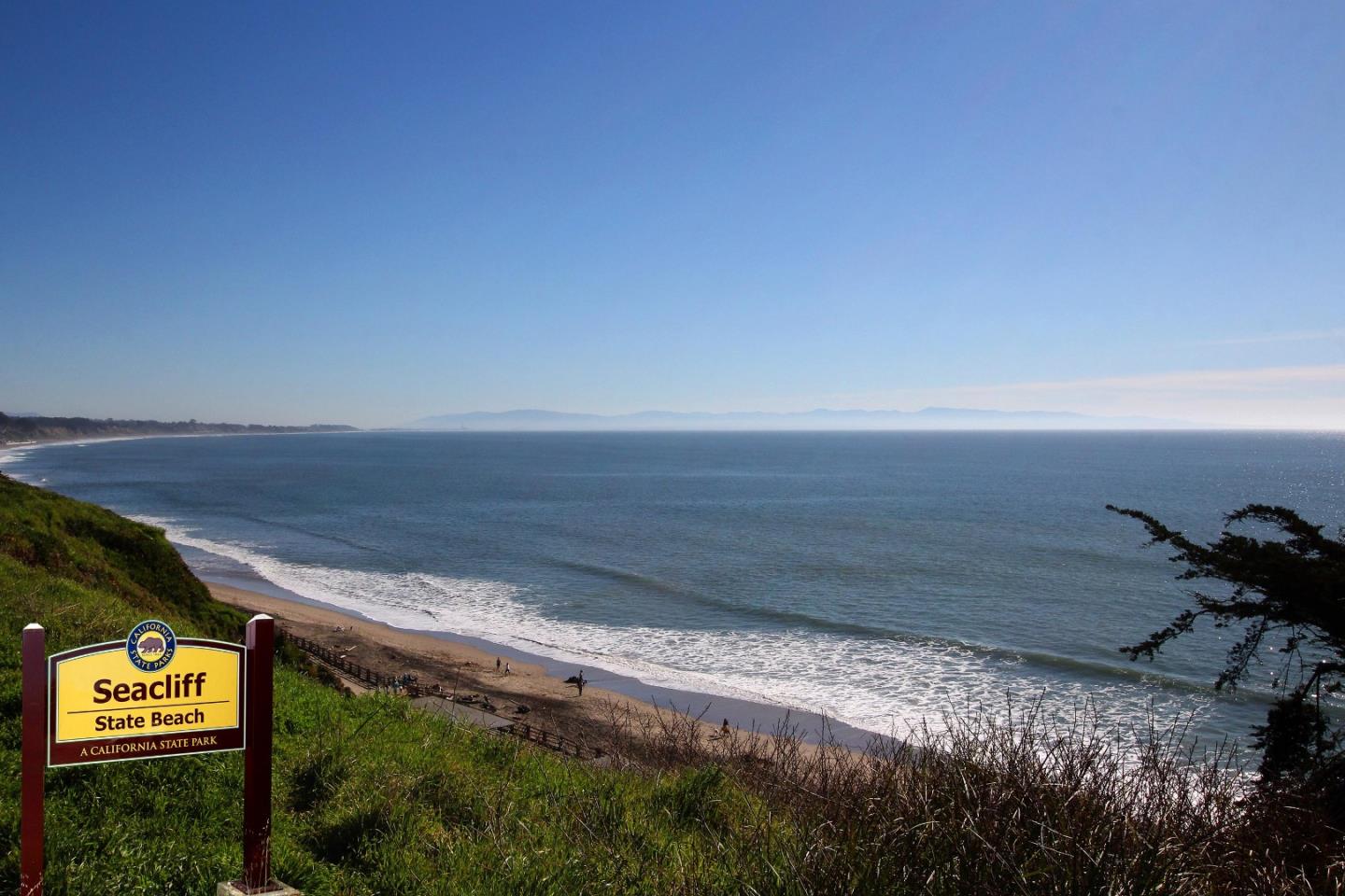 107 Beachgate Way Aptos, CA 95003 - Photo 6 of 95