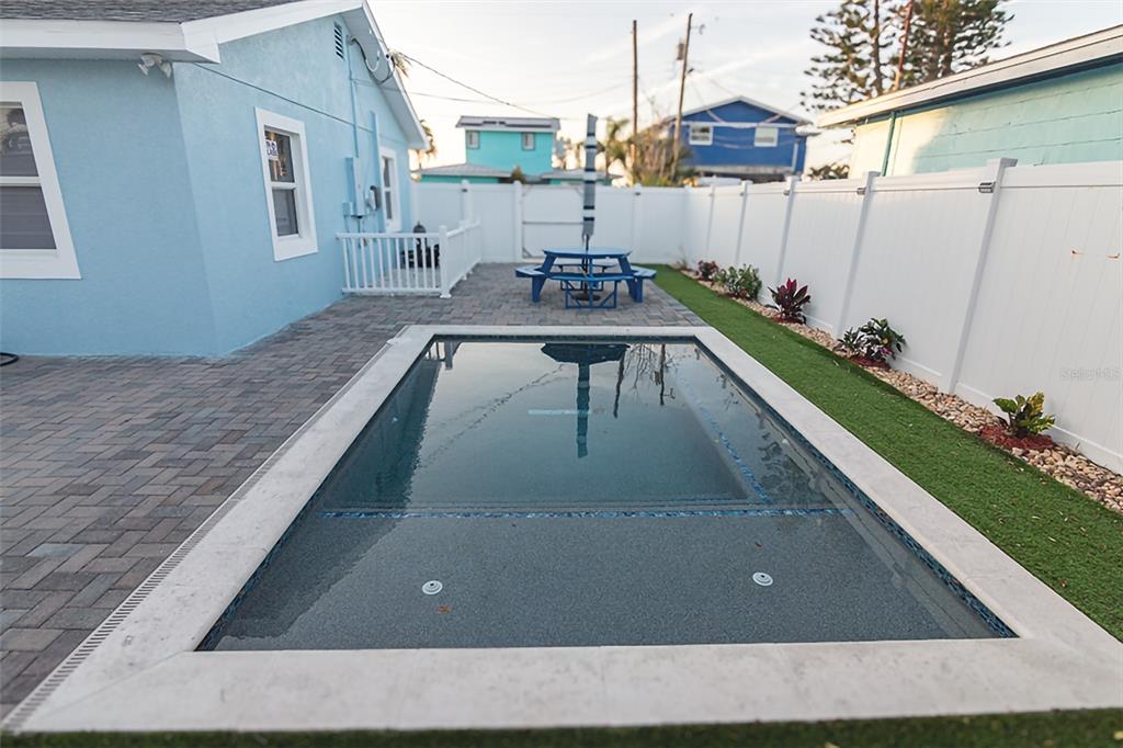 352 144th Avenue Madeira Beach, FL 33708 - Photo 14 of 51