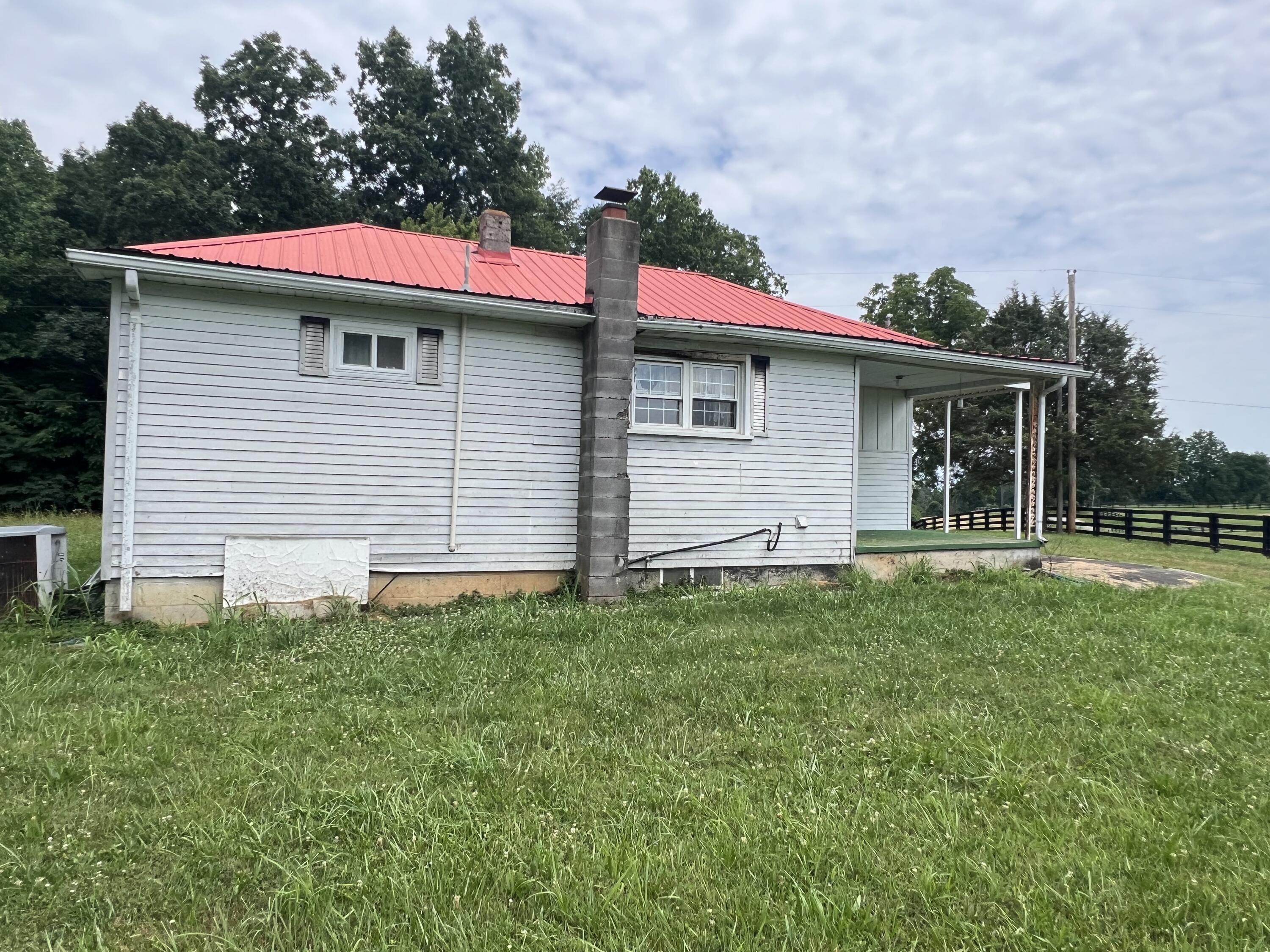 1533 Brock Road Dunnville, KY 42528 - Photo 8 of 24 IMG_9859