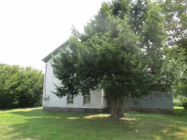 $145,000 | 900 East Main Street, Poultney, VT 05764