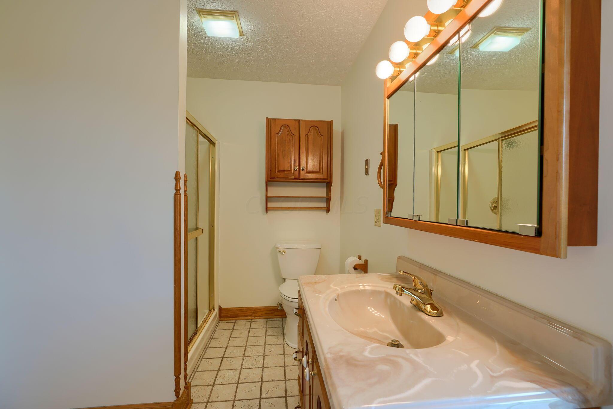 3726 Sulphur Spring Road Kingston, OH 45644 - Photo 27 of 66 Vanity