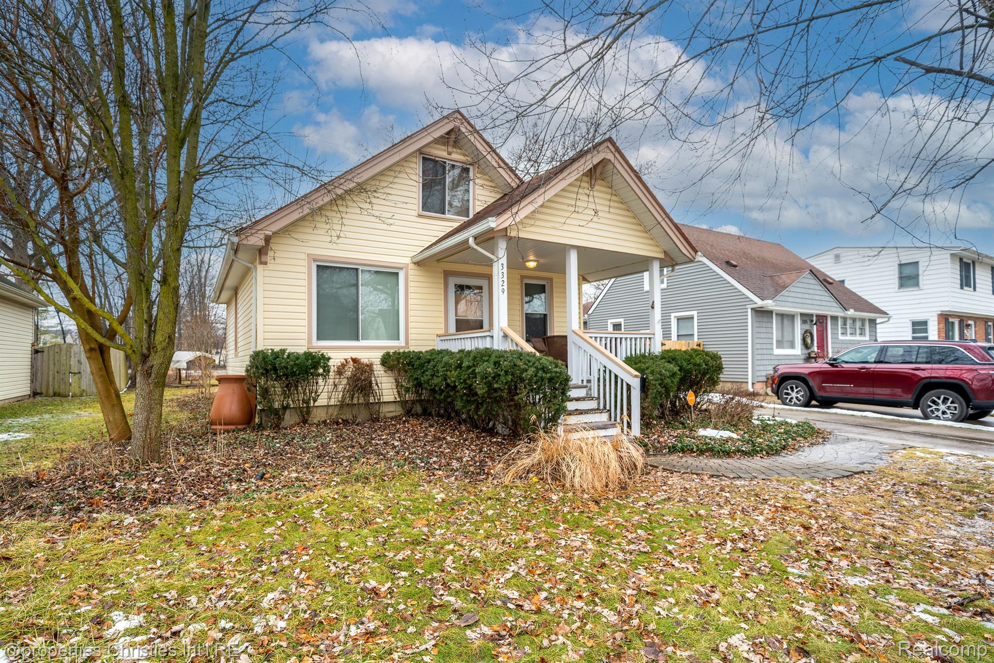 3329 Harvard Road Royal Oak, MI 48073 - Photo 3 of 27 Gallery Image 3