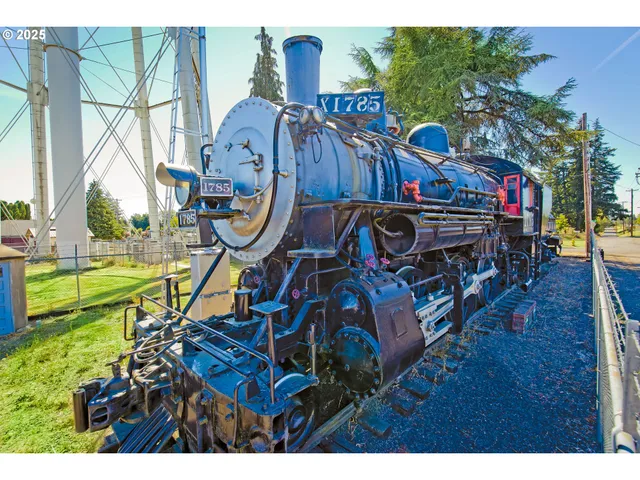 $425,900 | 638 Merriott Lane, Woodburn, OR 97071