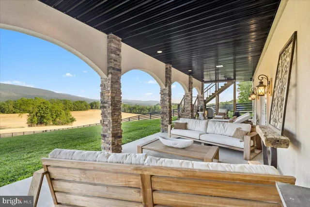 $2,995,000 | 10110 Easterday Court, Hagerstown, MD 21742