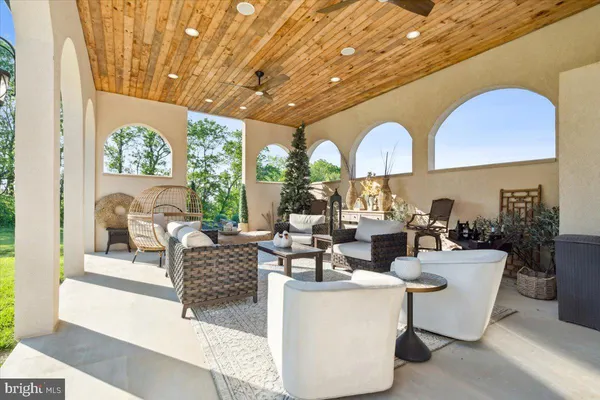 $2,750,000 | 10110 Easterday Court, Hagerstown, MD 21742