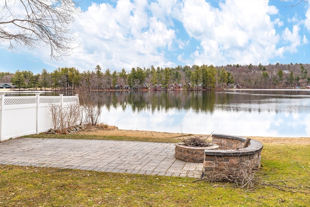 91 Dunstable Road Westford, MA 01886 - Photo 2 of 38 Gallery Image 2