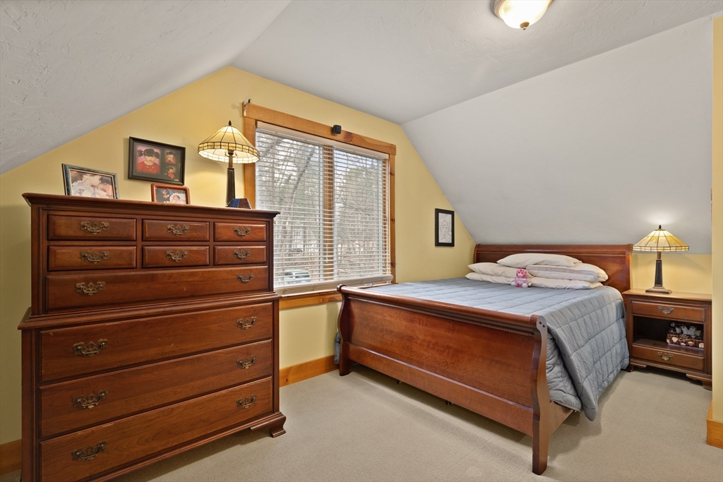 91 Dunstable Road Westford, MA 01886 - Photo 22 of 38 Gallery Image 22