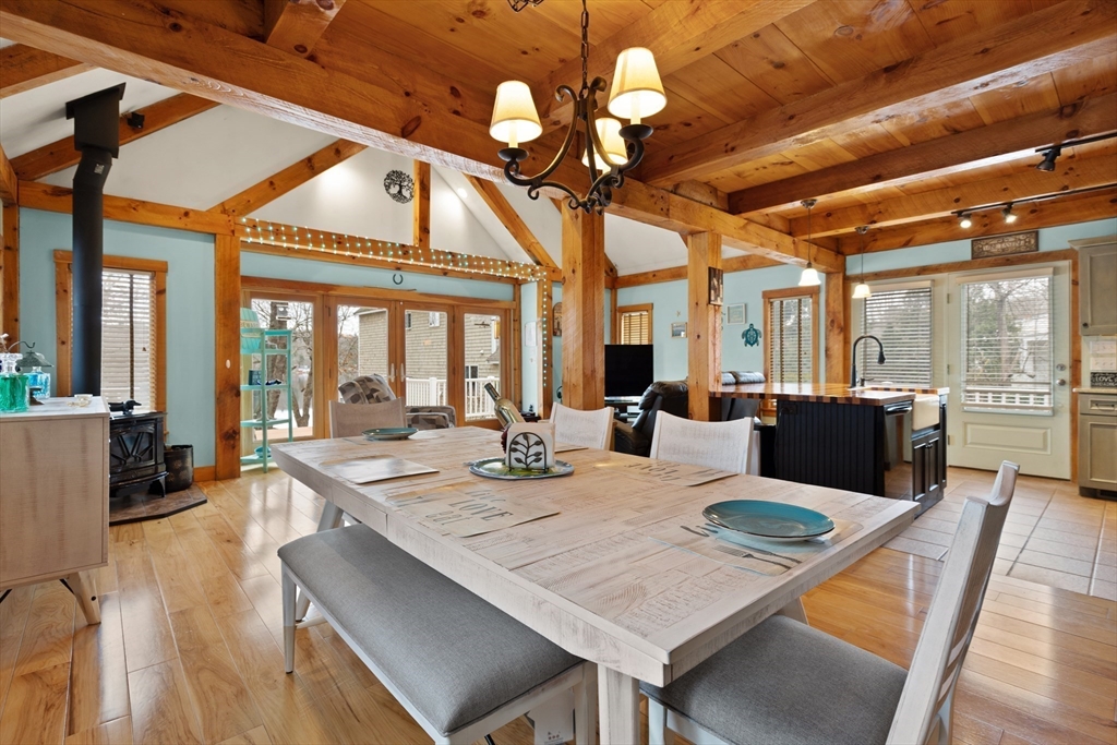 91 Dunstable Road Westford, MA 01886 - Photo 8 of 38 Gallery Image 8