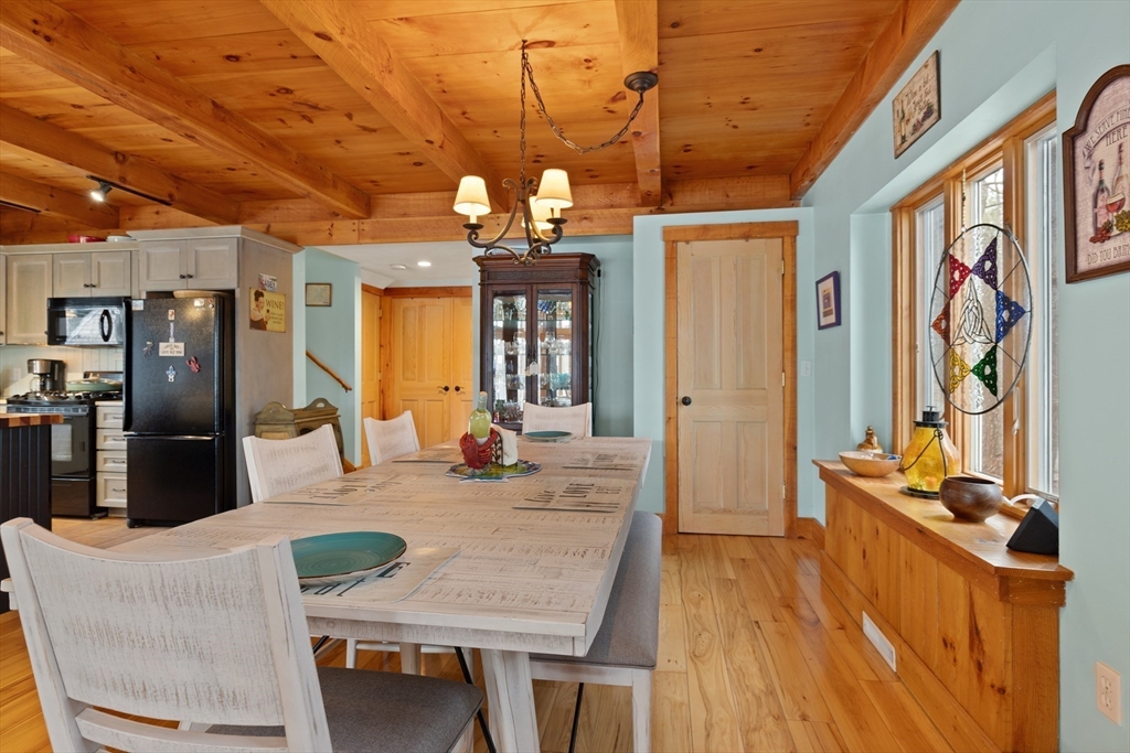 91 Dunstable Road Westford, MA 01886 - Photo 10 of 38 Gallery Image 10