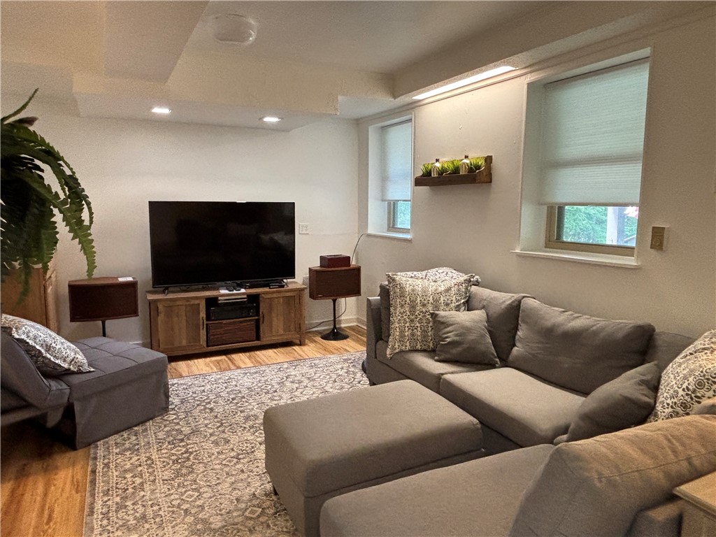 179 Sparrowhawk Lake Road Maryland, NY 12155 - Photo 31 of 49 Family room