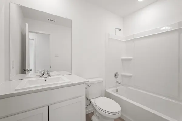 $2,300 | 3523 Atlas Pt Lane, Angleton, TX 77515
