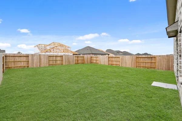 $2,300 | 3523 Atlas Pt Lane, Angleton, TX 77515