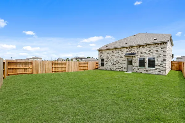$2,300 | 3523 Atlas Pt Lane, Angleton, TX 77515