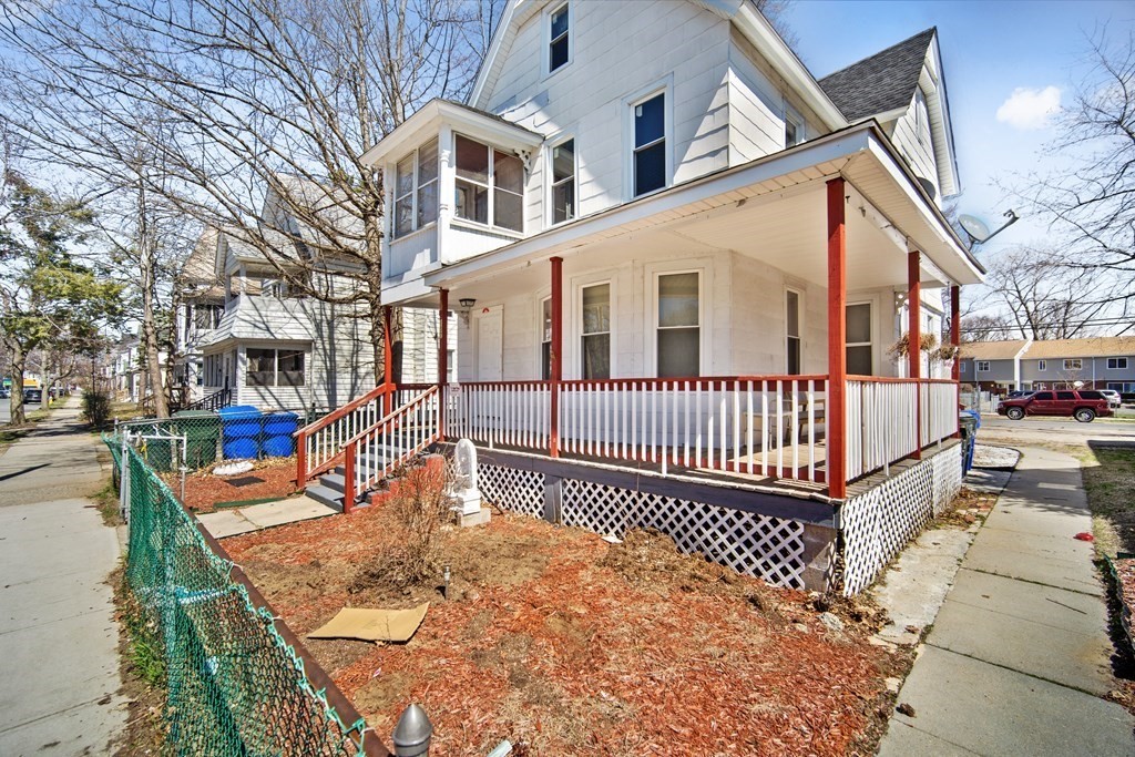 137 Marion Street Springfield, MA 01109 - Photo 3 of 22 Gallery Image 3