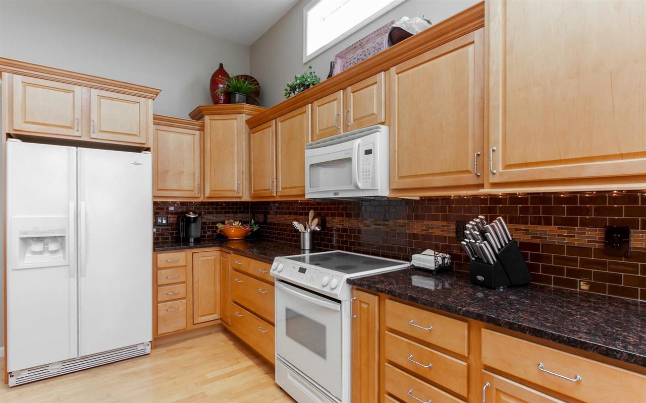 2320 Newcastle Road Marion, IA 52302 - Photo 12 of 25 Gallery Image 12