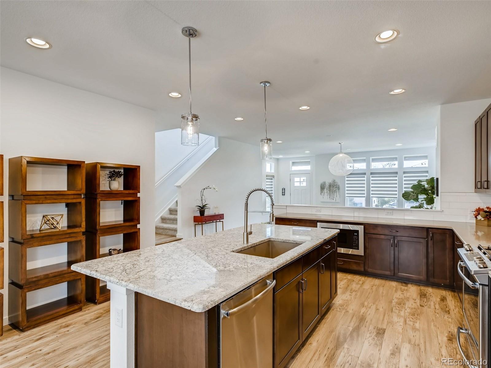 8884 Ramblestone Street Highlands Ranch, CO 80129 - Photo 10 of 29 Gallery Image 10