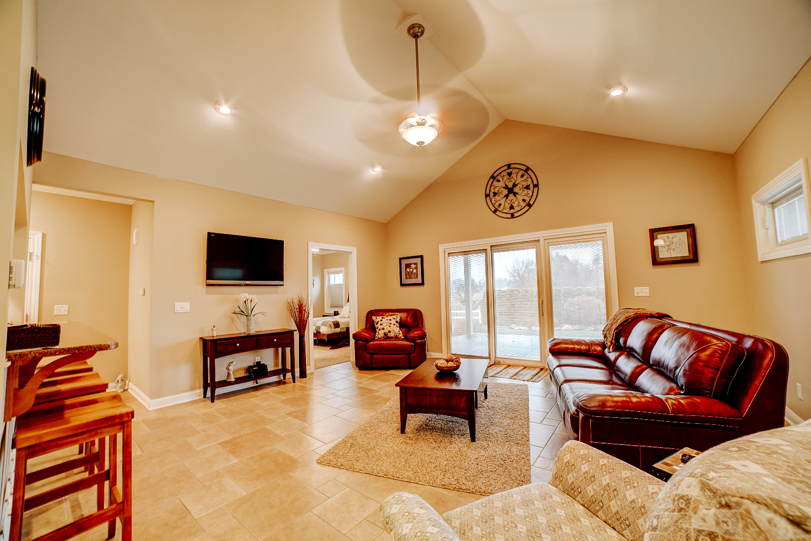 558 Martin Avenue Watseka, IL 60970 - Photo 12 of 59