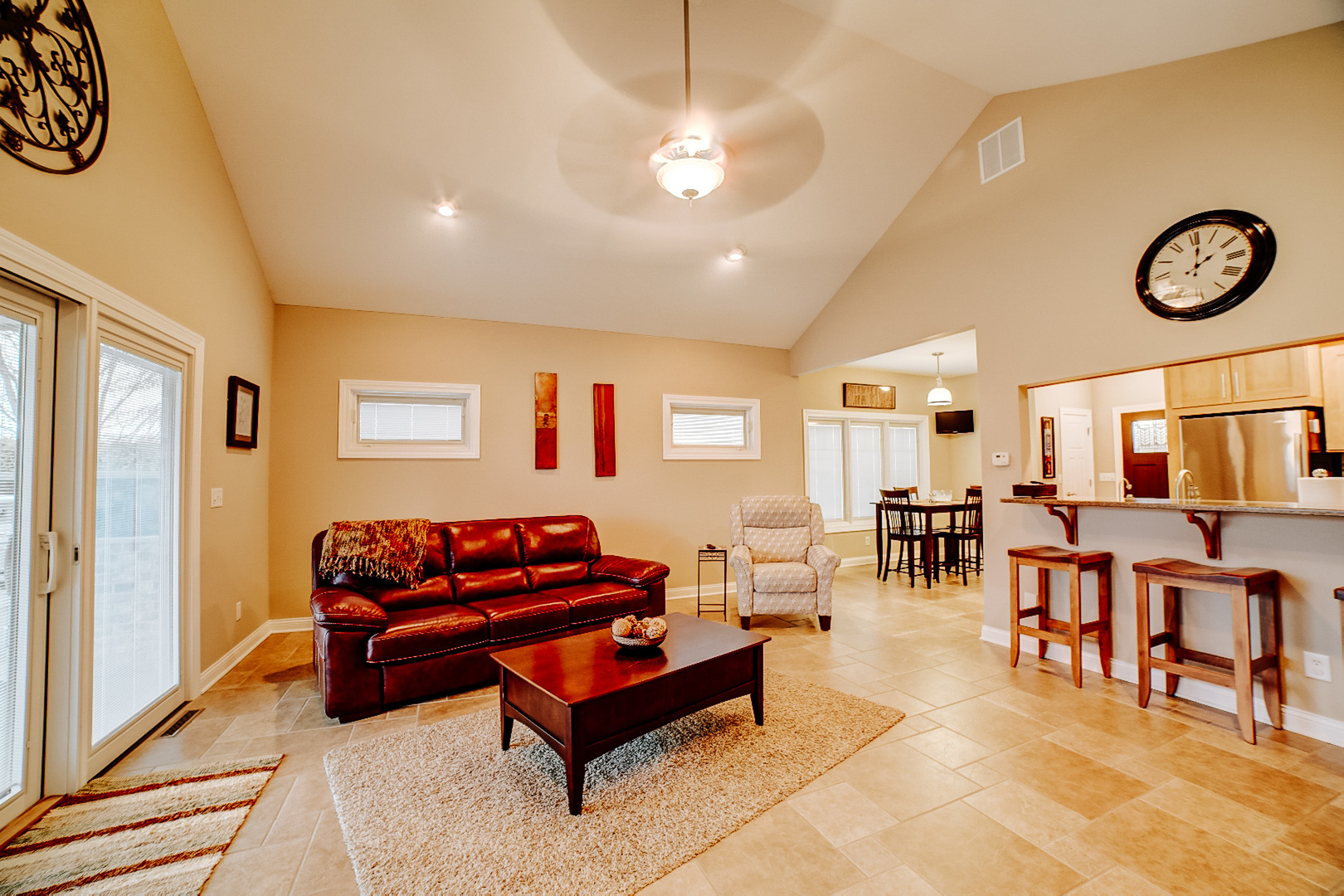 558 Martin Avenue Watseka, IL 60970 - Photo 14 of 59